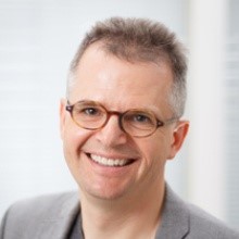 Dieses Bild zeigt Prof. Dr.  Harald Giessen